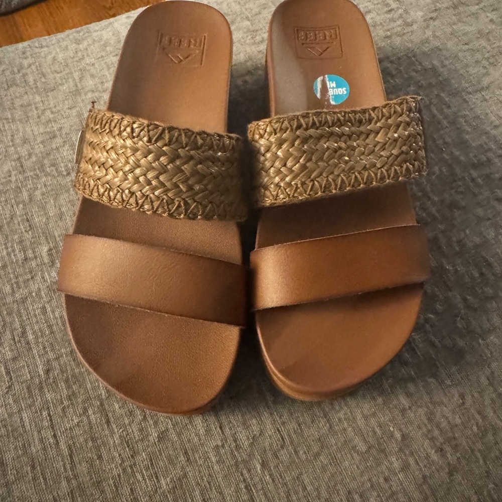 Reef Women's Brown Sandals size 7